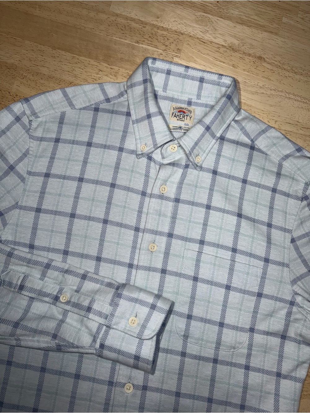 Faherty Coastline Hidden Lake Plaid Knit Sport Shirt Supima Cotton Men’s Small